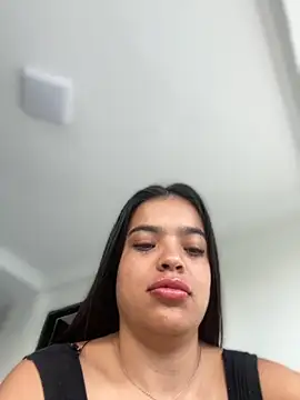 JuanitaMore01 online show from 09-28-25, 08:14