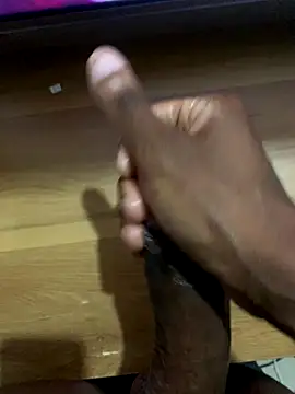 Snapshot of hndrx12 chatting on 09-11-25, 02:39 hndrx12 online show from 09-11-25, 02:39