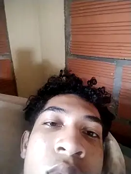 Snapshot of piter200520 chatting on 10-05-25, 09:56 piter200520 online show from 10-05-25, 09:56