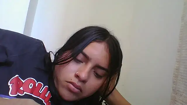 Lucy 2025 online show from 09-19-25, 07:03
