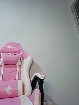 Snapshot of Miss_Pompitas23 chatting on 10-13-25, 04:56 Miss Pompitas23 online show from 10-13-25, 04:56