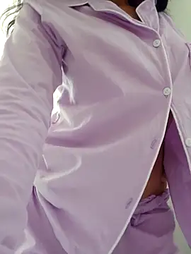 Snapshot of Miss_Pompitas23 chatting on 11-29-25, 06:11 Miss Pompitas23 online show from 11-29-25, 06:11