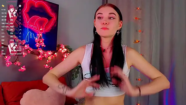 JenniferSullivan online show from 10-19-25, 10:21