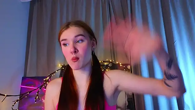 Snapshot of JenniferSullivan chatting on 02-07-26, 10:35 JenniferSullivan online show from 02-07-26, 10:35