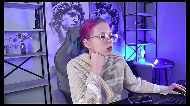 SakuraBliss online show from 12-22-25, 02:08