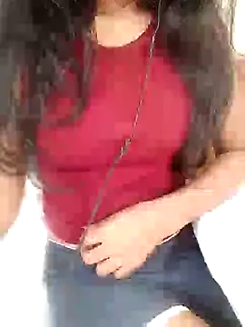 Snapshot of trending_tamizhachii chatting on 09-26-25, 09:57 trending tamizhachii online show from 09-26-25, 09:57