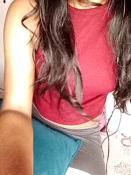 Snapshot of trending_tamizhachii chatting on 10-15-25, 07:03 trending tamizhachii online show from 10-15-25, 07:03