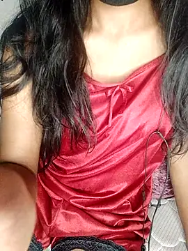 Snapshot of trending_tamizhachii chatting on 10-28-25, 06:32 trending tamizhachii online show from 10-28-25, 06:32