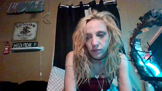 flavi1996 online show from 10-06-25, 05:43