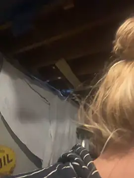 flavi1996 online show from 12-04-25, 05:21