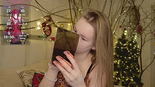 Lucy Shaw online show from 12-18-25, 09:15