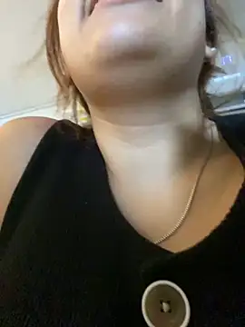 Snapshot of MacarenaRosse chatting on 09-19-25, 07:03 MacarenaRosse online show from 09-19-25, 07:03