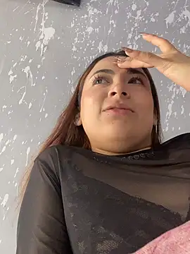 Snapshot of MacarenaRosse chatting on 10-15-25, 07:25 MacarenaRosse online show from 10-15-25, 07:25