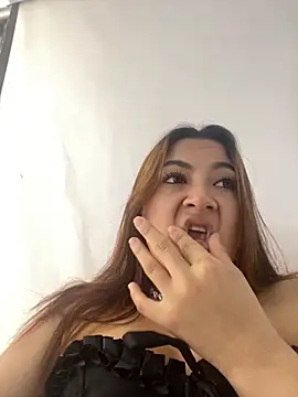 Snapshot of MacarenaRosse chatting on 10-23-25, 07:34 MacarenaRosse online show from 10-23-25, 07:34