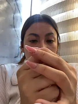 Snapshot of MacarenaRosse chatting on 11-09-25, 06:28 MacarenaRosse online show from 11-09-25, 06:28