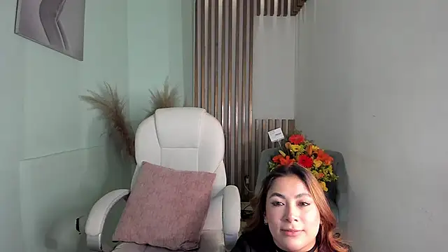 Snapshot of MacarenaRosse chatting on 11-12-25, 08:41 MacarenaRosse online show from 11-12-25, 08:41