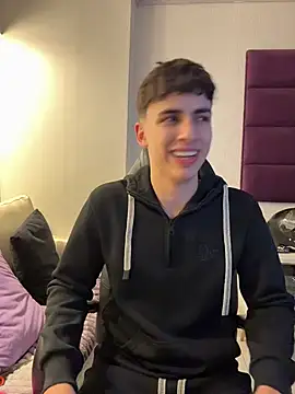 AdrianRinaldi online show from 11-26-25, 08:10