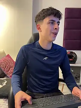 AdrianRinaldi online show from 11-29-25, 08:23