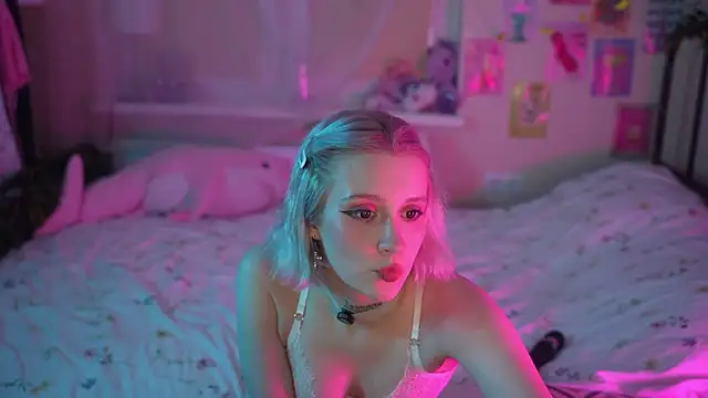 Snapshot of lil_tweety chatting on 09-25-25, 06:33 lil tweety online show from 09-25-25, 06:33