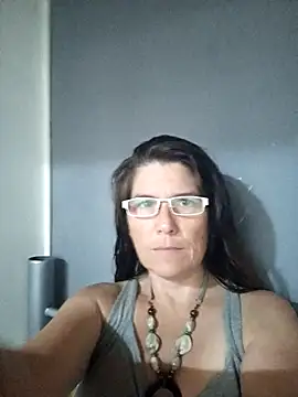 Merida2276 online show from 12-21-25, 03:52