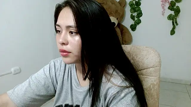 lucy1609 online show from 10-21-25, 07:36