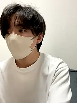 Snapshot of Yuma0718 chatting on 10-15-25, 10:26 Yuma0718 online show from 10-15-25, 10:26