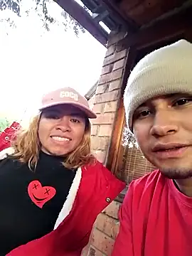 Snapshot of hot_lady19 chatting on 12-19-25, 09:22 hot lady19 online show from 12-19-25, 09:22