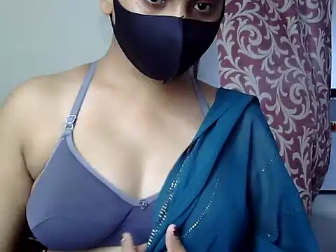 Snapshot of Bady__Riya chatting on 09-19-25, 04:25 Bady Riya online show from 09-19-25, 04:25