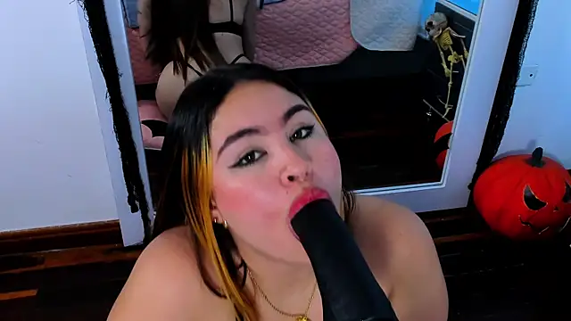 Snapshot of AdeleJhones chatting on 10-29-25, 12:40 AdeleJhones online show from 10-29-25, 12:40