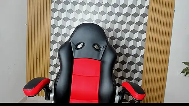 Snapshot of alice__brow chatting on 10-06-25, 02:14 alice  brow online show from 10-06-25, 02:14