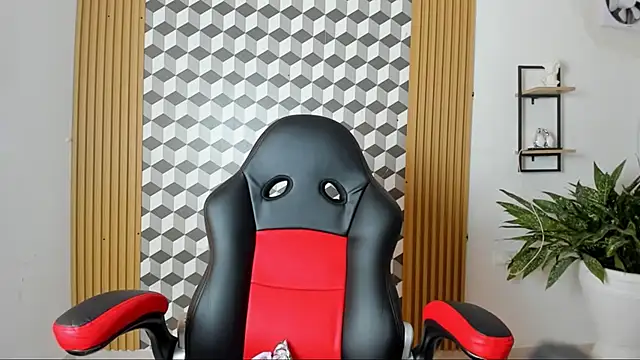 Snapshot of alice__brow chatting on 10-14-25, 03:13 alice  brow online show from 10-14-25, 03:13