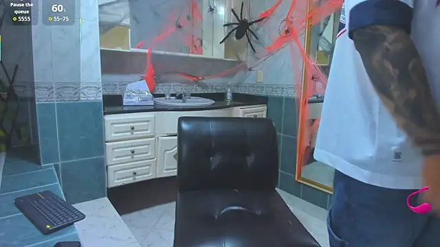 Thomas moon online show from 10-14-25, 12:17