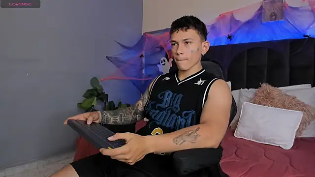 Thomas moon online show from 10-16-25, 12:50