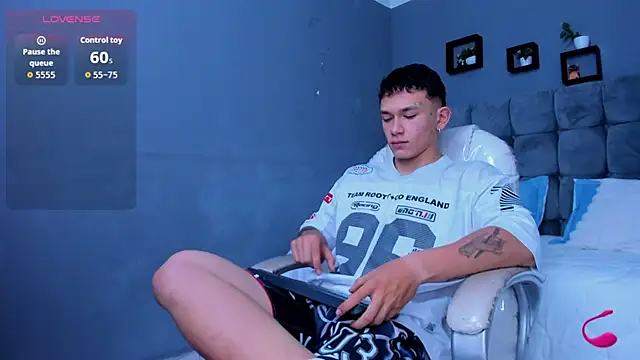 Thomas moon online show from 11-16-25, 10:21