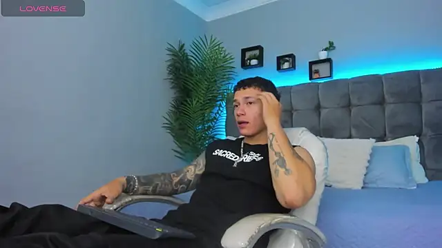 Thomas moon online show from 02-28-26, 01:23