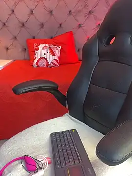 Sussan   online show from 11-19-25, 11:43