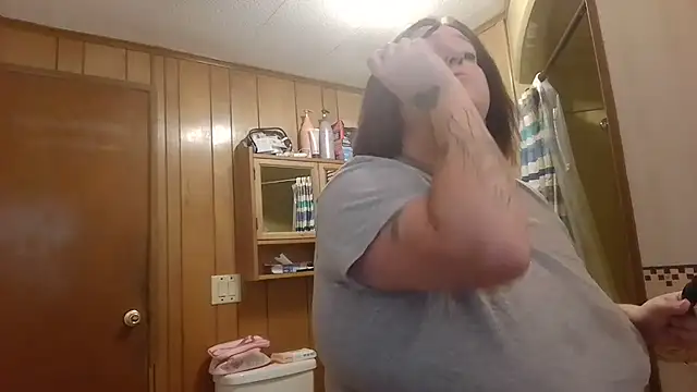 vanessraine online show from 09-10-25, 08:31