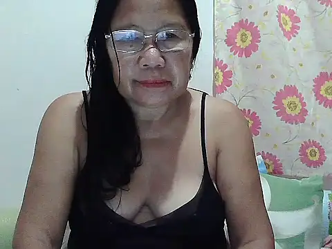 Snapshot of AMANDA99X chatting on 02-14-26, 04:04 AMANDA99X online show from 02-14-26, 04:04