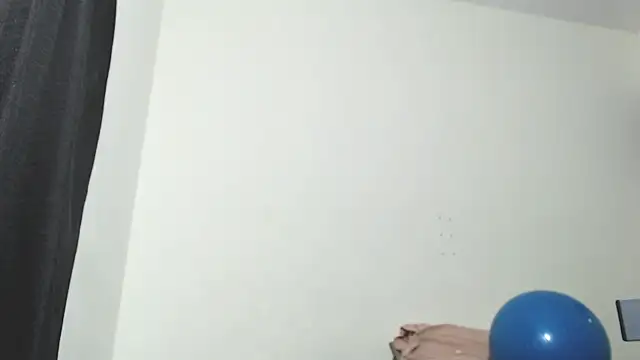 Snapshot of Penelope77 chatting on 10-17-25, 05:54 Penelope77 online show from 10-17-25, 05:54