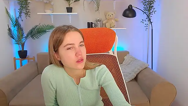 Snapshot of Spicy_Lexi chatting on 09-27-25, 06:18 Spicy Lexi online show from 09-27-25, 06:18