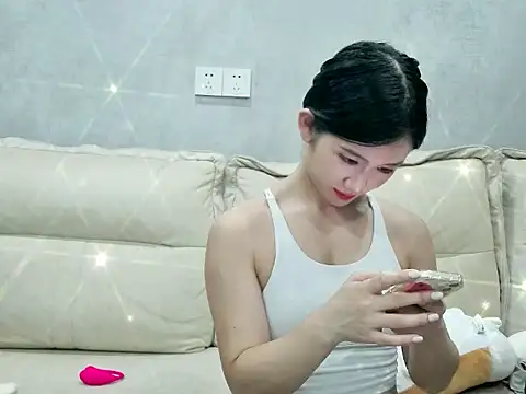 Snapshot of xiaoLI-2025 chatting on 09-30-25, 03:28 xiaoLI-2025 online show from 09-30-25, 03:28