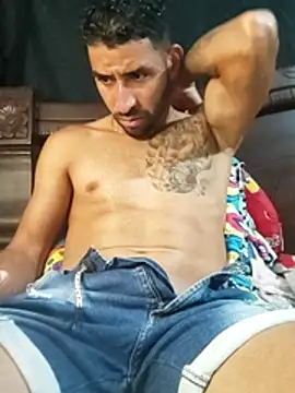 Snapshot of Alexsexygamer chatting on 11-15-25, 12:19 Alexsexygamer online show from 11-15-25, 12:19