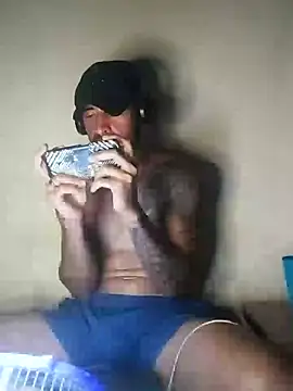 Snapshot of Alexsexygamer chatting on 11-18-25, 12:49 Alexsexygamer online show from 11-18-25, 12:49