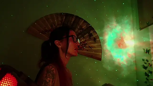 Snapshot of KiotoShine chatting on 02-04-26, 07:42 KiotoShine online show from 02-04-26, 07:42