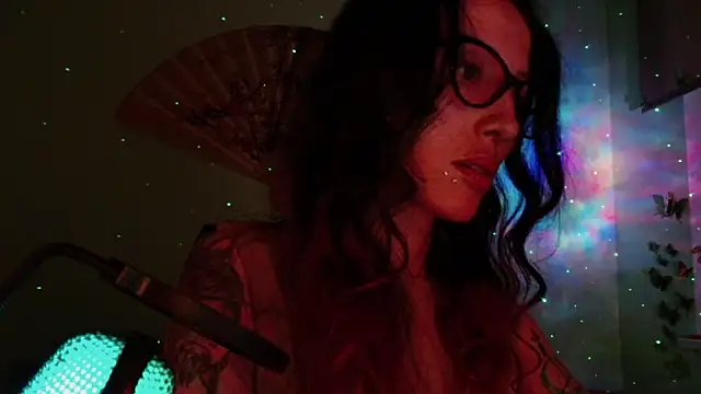 Snapshot of KiotoShine chatting on 02-05-26, 06:56 KiotoShine online show from 02-05-26, 06:56