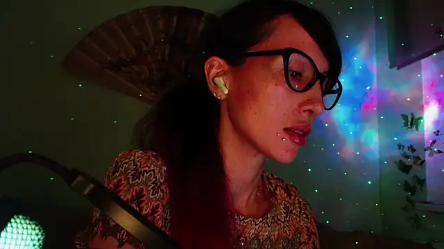 Snapshot of KiotoShine chatting on 02-19-26, 06:59 KiotoShine online show from 02-19-26, 06:59