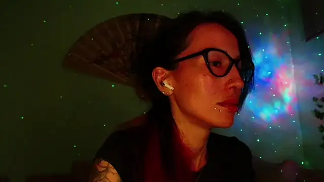 Snapshot of KiotoShine chatting on 02-28-26, 08:54 KiotoShine online show from 02-28-26, 08:54