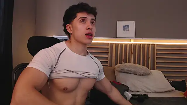 PaulEvens online show from 02-20-26, 01:11