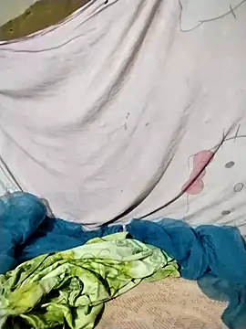 Snapshot of big_booty15 chatting on 09-20-25, 02:40 big booty15 online show from 09-20-25, 02:40