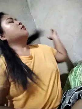 Snapshot of big_booty15 chatting on 10-15-25, 01:28 big booty15 online show from 10-15-25, 01:28